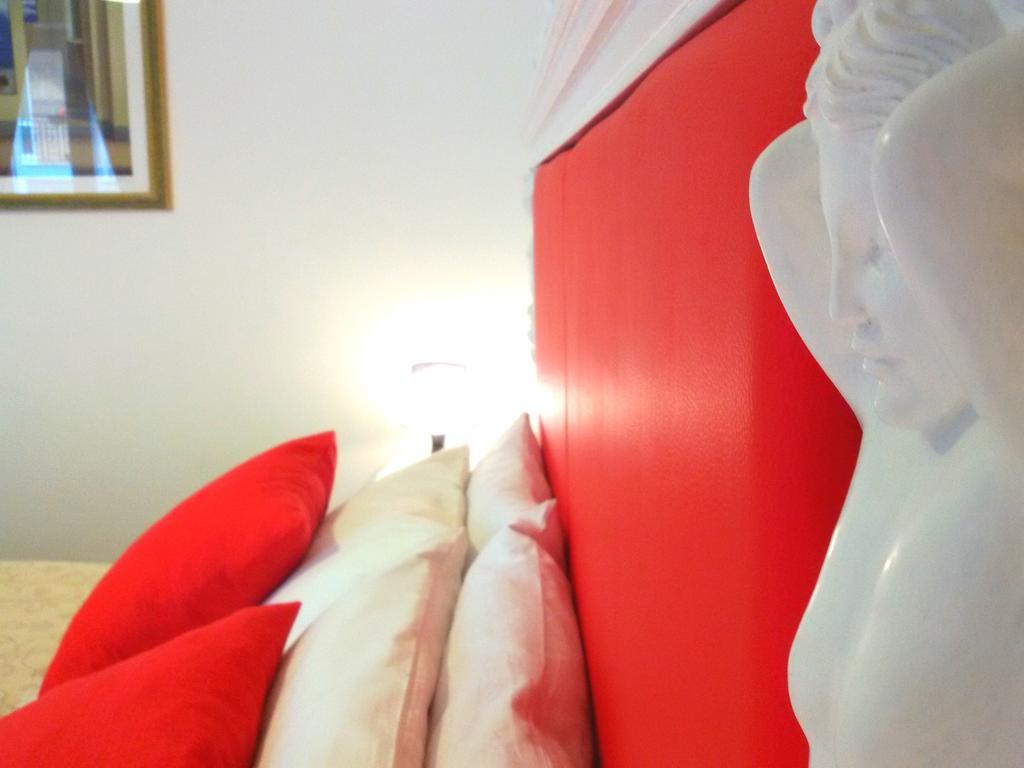 Excellence, Free Parking, 3 Minutes Walking From Sassi Appartement Matera Buitenkant foto
